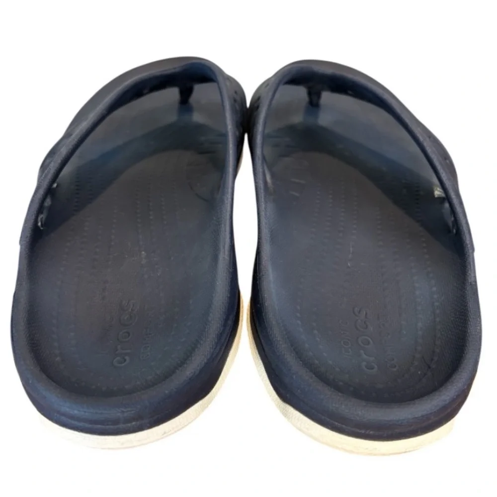 Crocs Men’s Swiftwater Deck Navy Blue Flip Sandals Size 11